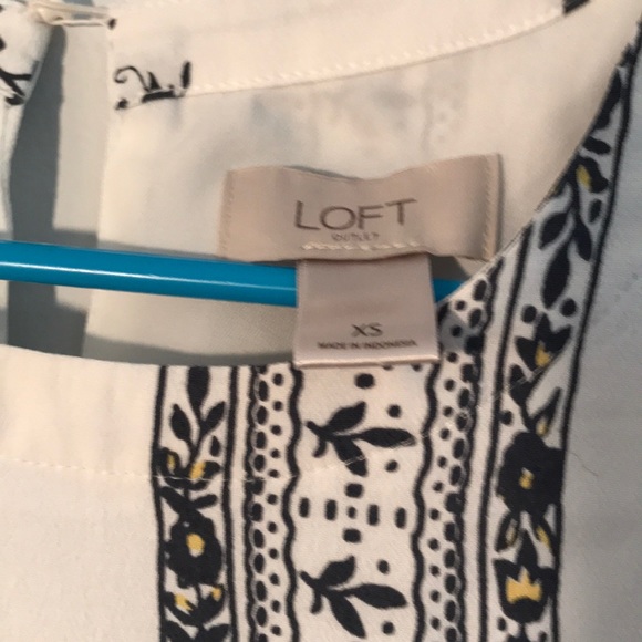 Good condition dress Loft size XS - Picture 3 of 4